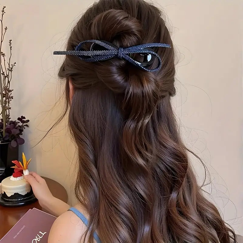 Denimere™ – Denim Bow Twist Clip (1+1 Free)