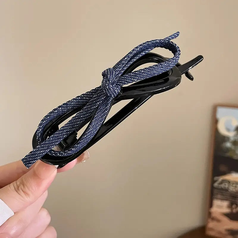 Denimere™ – Denim Bow Twist Clip (1+1 Free)