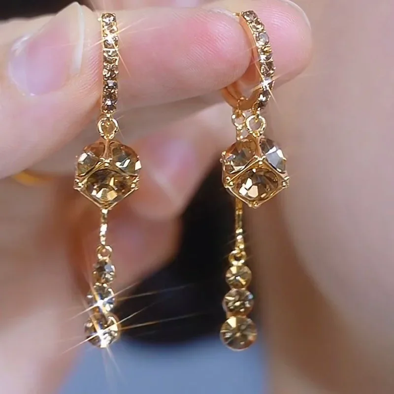 Amberelle™ – Elegant Amber Glow Earrings (50% Off)