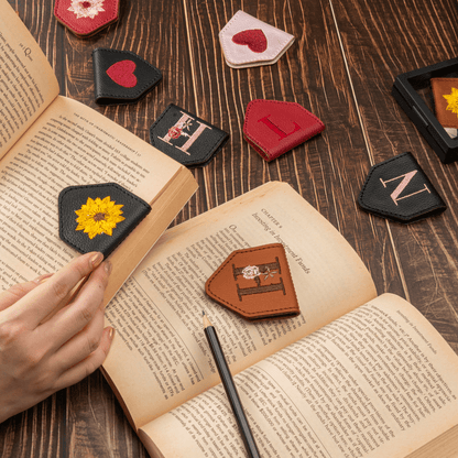 Florenza™ - A Gift for Book Lovers That Holds Their Place & Heart (50% Off) - Evesbury