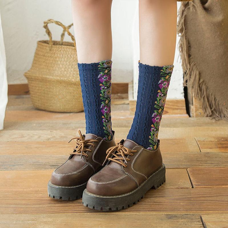 Sorellea™ – Vintage Floral Embroidered Socks (2+3 Free)
