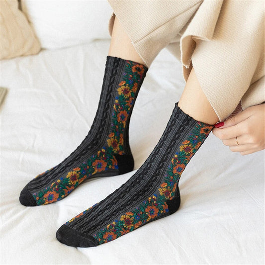 Sorellea™ – Vintage Floral Embroidered Socks (2+3 Free)