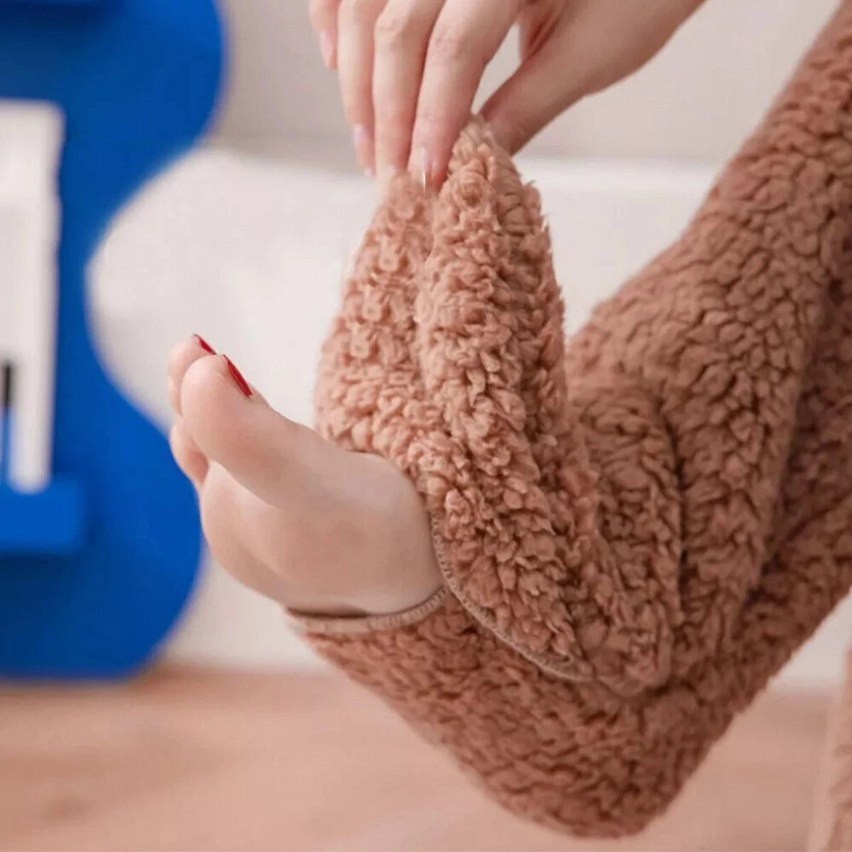 Melluna™ – Over-Knee Sock Slippers (30% Off)